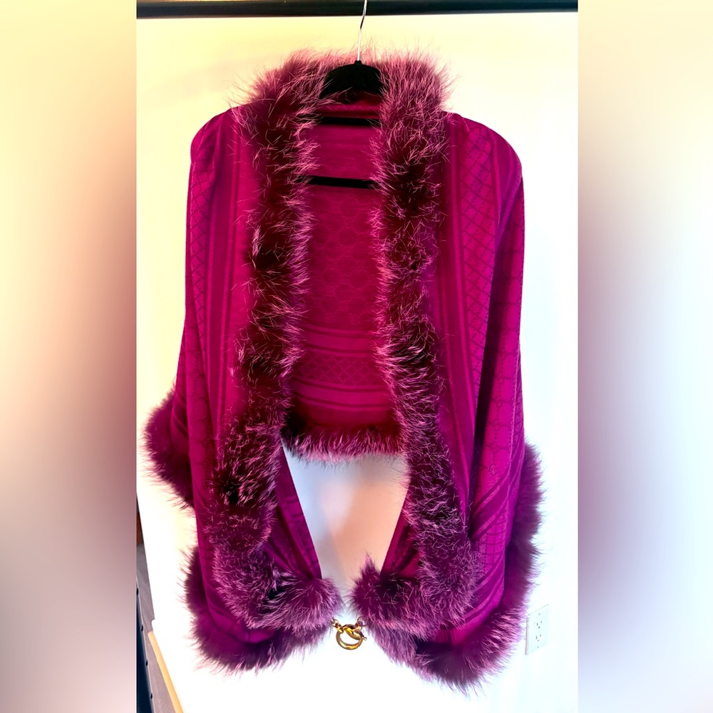 Gucci magenta scarf/shawl